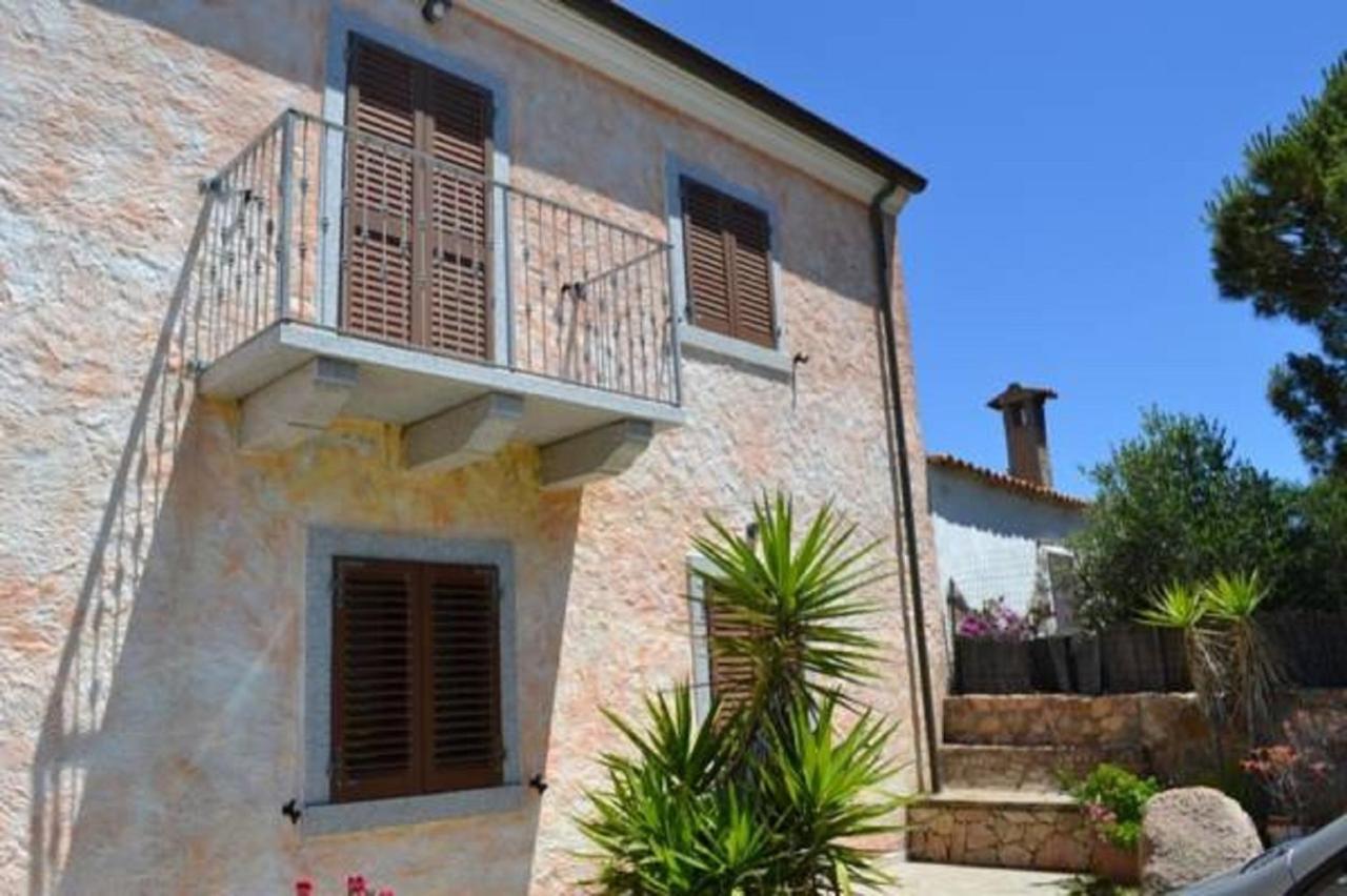Agriturismo Lu Stabbiacciu Aglientu Exterior photo